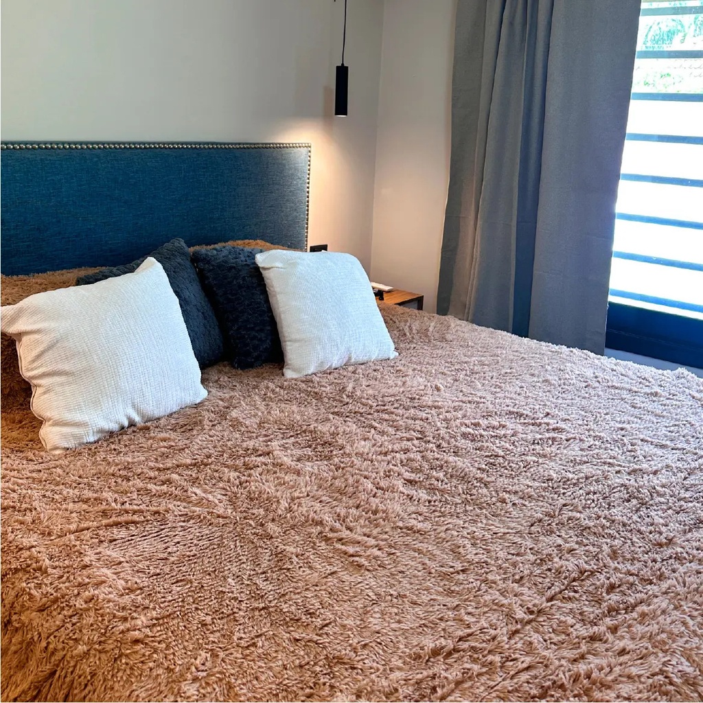 [FRA002 BEIGE - 727373186147] FRA002 BEIGE - FRAZADA MEDIA ESTACION PELO LARGO 200X230 1.60KG